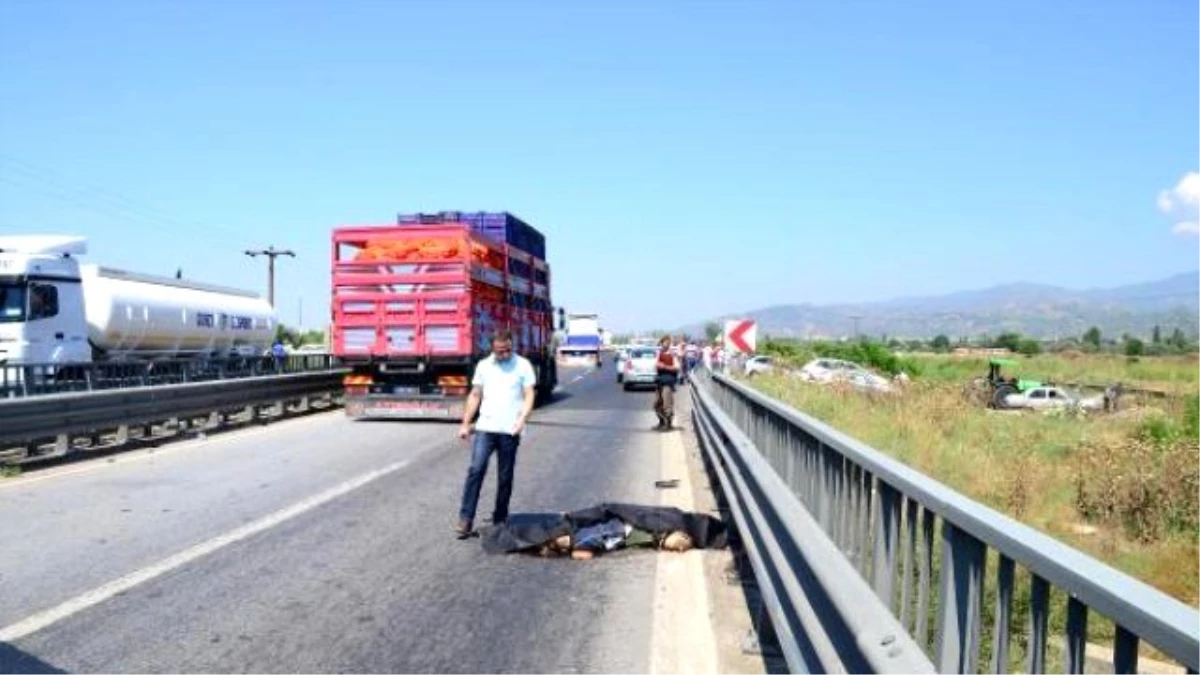 Aydın\'da Tır Motosikletle Çarpıştı: 1 Ölü