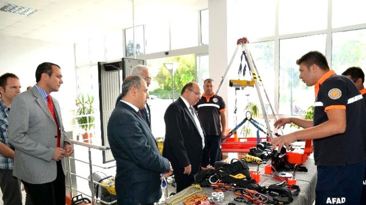Vali Çiçek Afet Müdahale Planı Tatbikatı\'na Katıldı