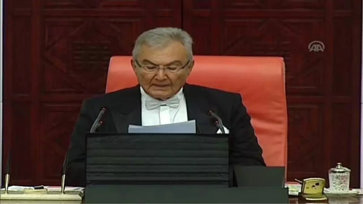 25. Dönem Milletvekillerinin Yemin Töreni - Atatürk'e Saygı Duruşu