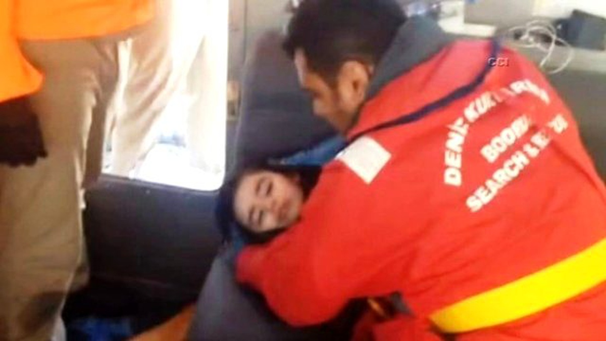 5 Yaşındaki Kız Çocuğunu Hava Odası Kurtardı