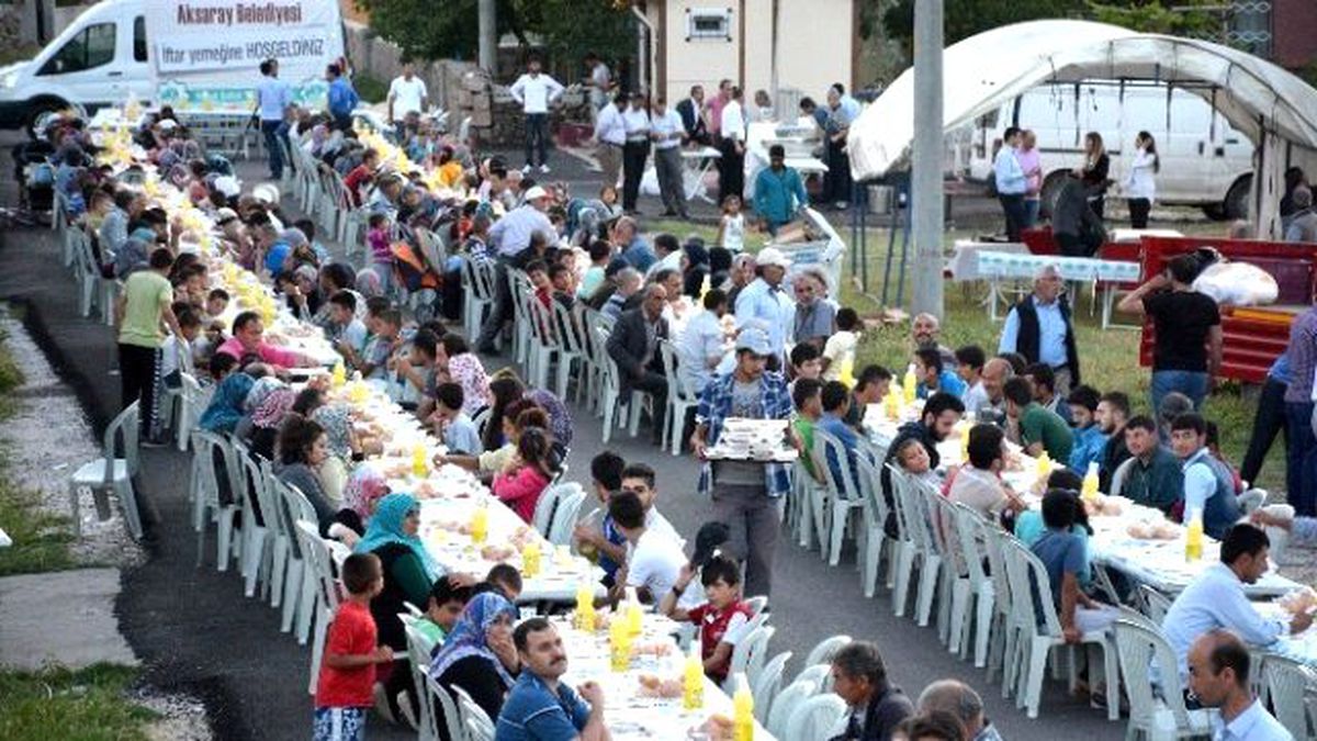 Aksaray\'da Toplu İftar