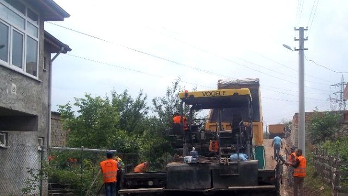 Alikahya\'da Asfltalama Çalışmaları Devam Ediyor