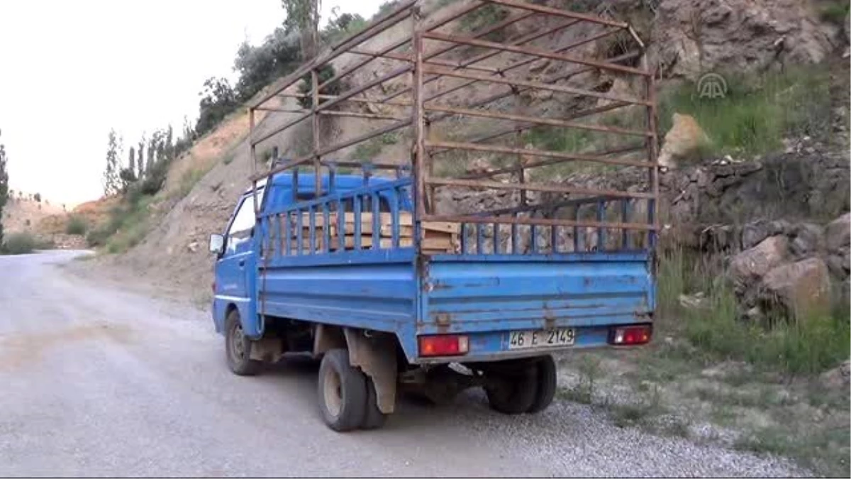 Babasının Kullandığı Kamyonetin Altında Kalan Çocuk Öldü