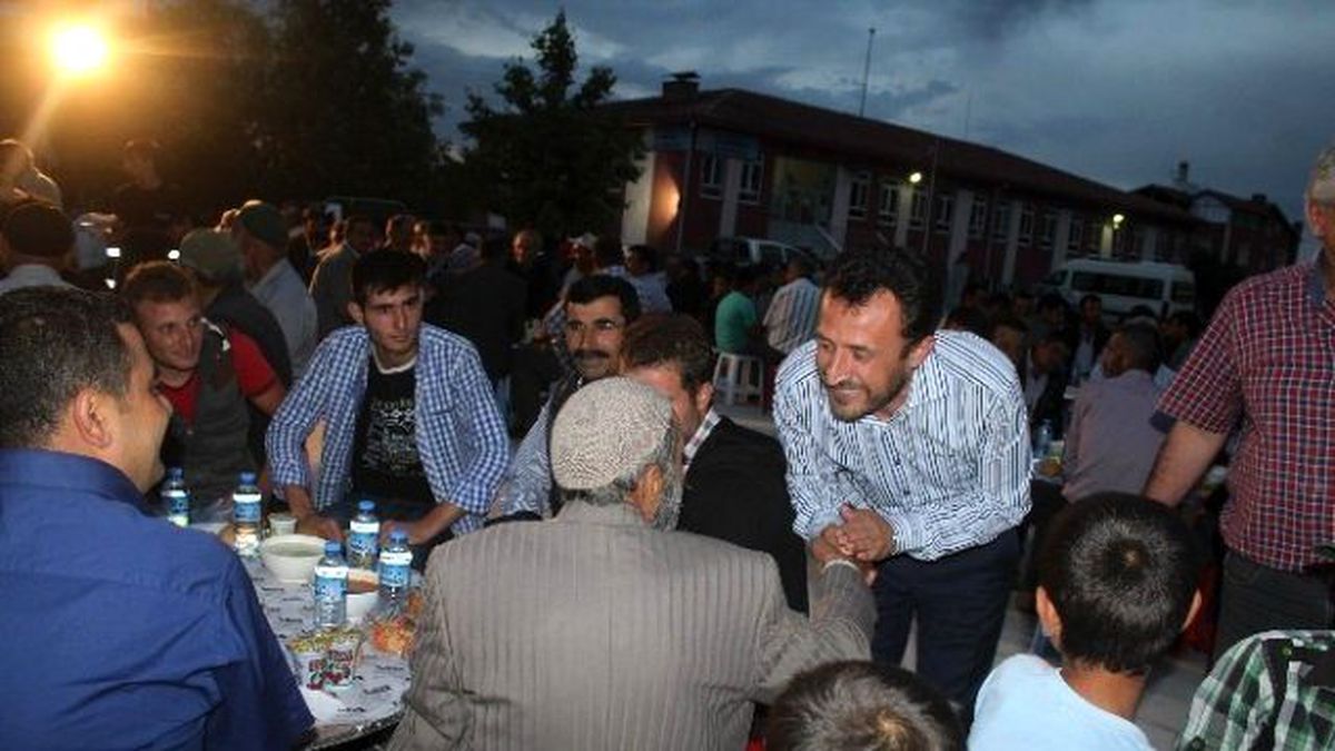 Başkan Oğuz İftarda Vatandaşlarla Buluştu