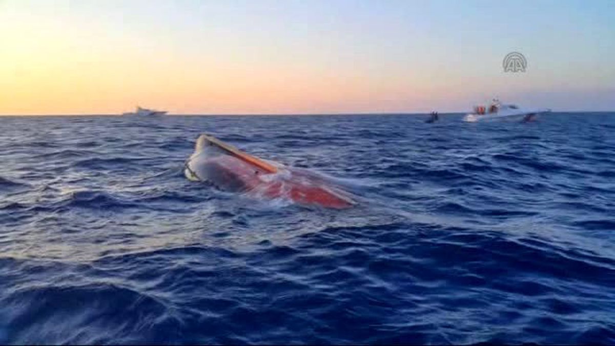 Batan Kaçak Teknesinin Altından Çıkan Mucize