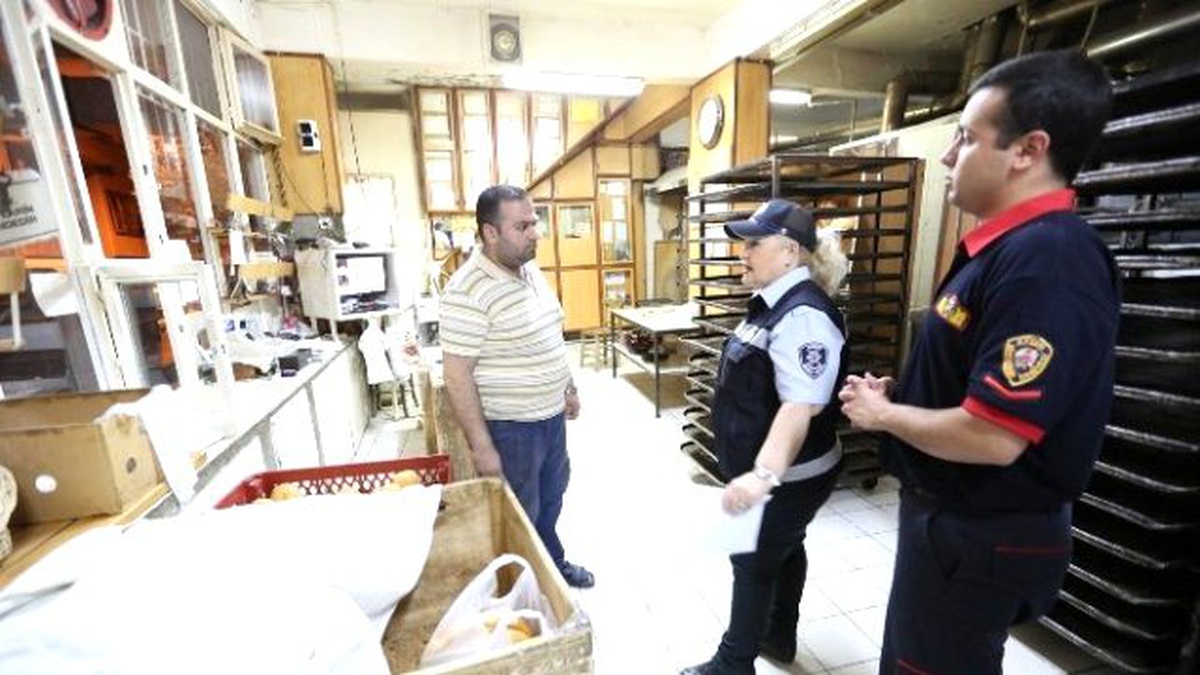 Büyükşehir Zabıtası Fırınları Denetledi