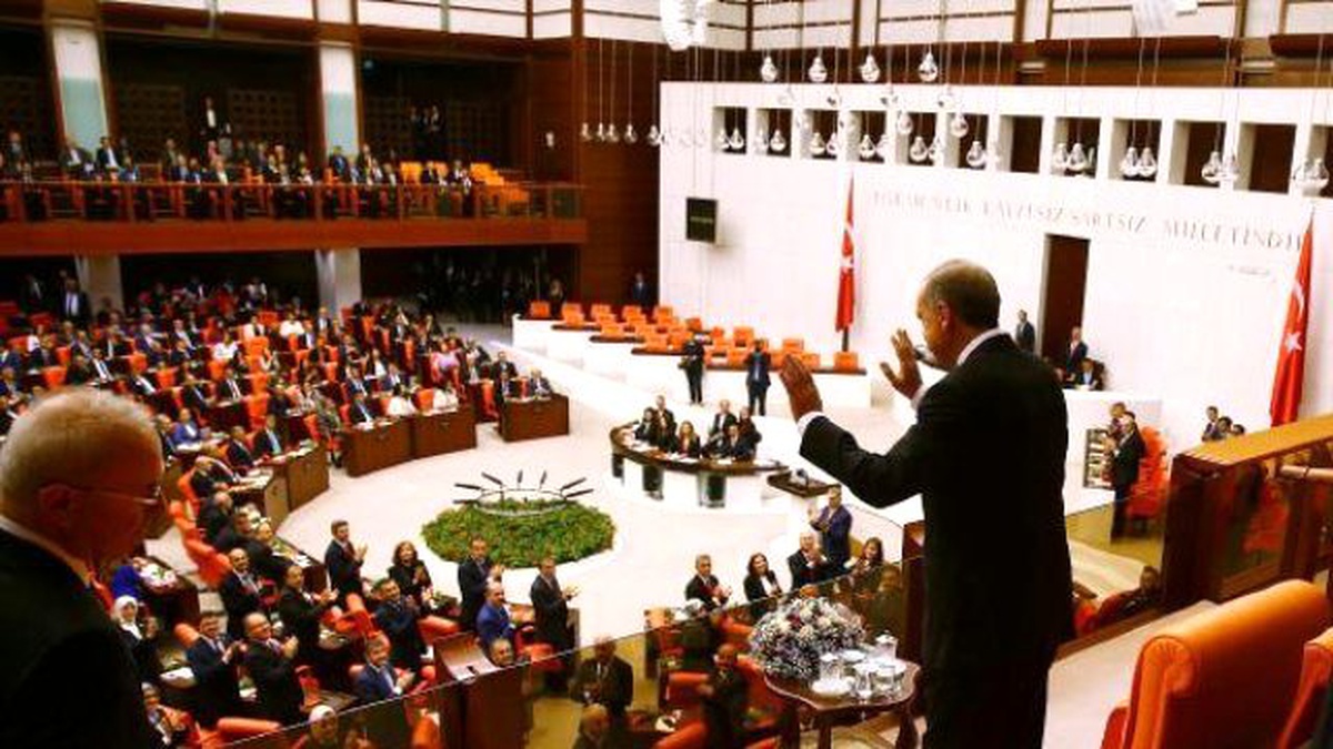 Cumhurbaşkanı Erdoğan, TBMM\'nin Açılış Törenine Katıldı (3)