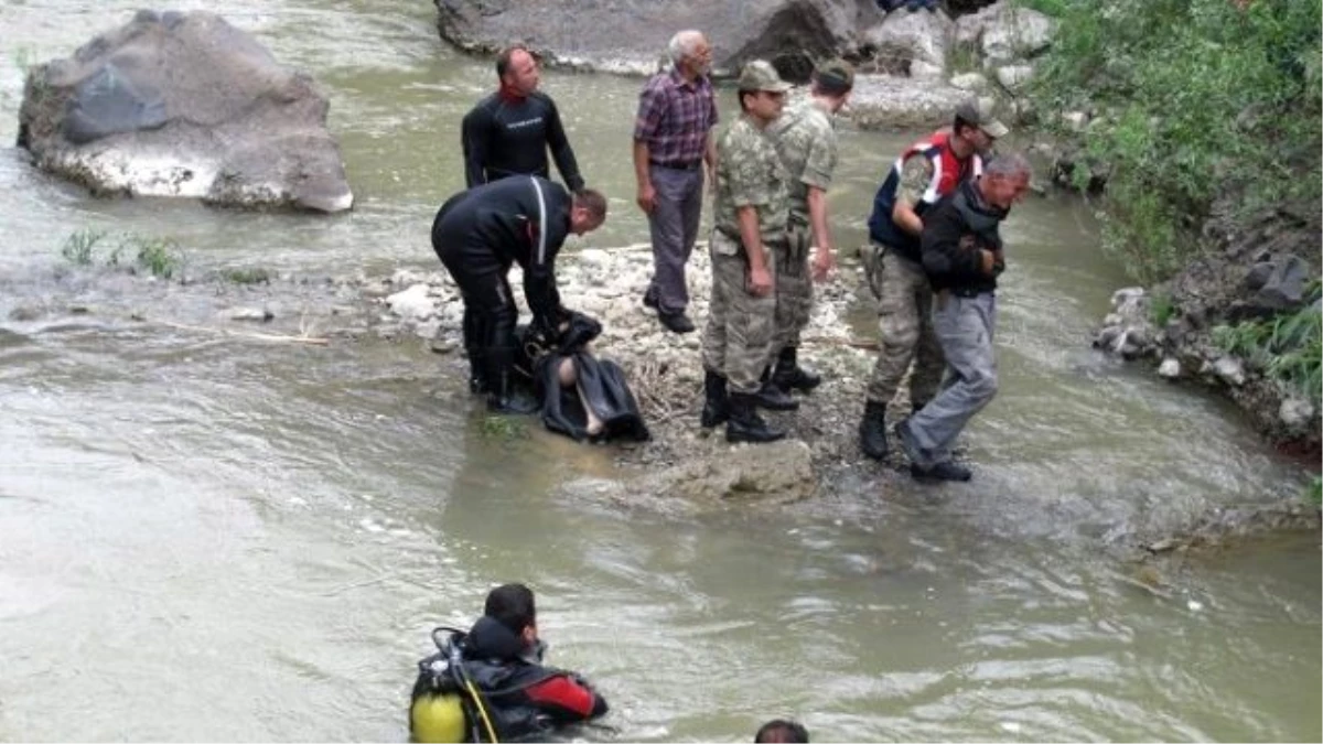 Derede Boğulan Çocuğun Cesedi Bulundu