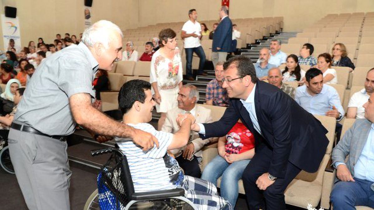 Engelli Çocuğu Olan Babalar İçini Döktü