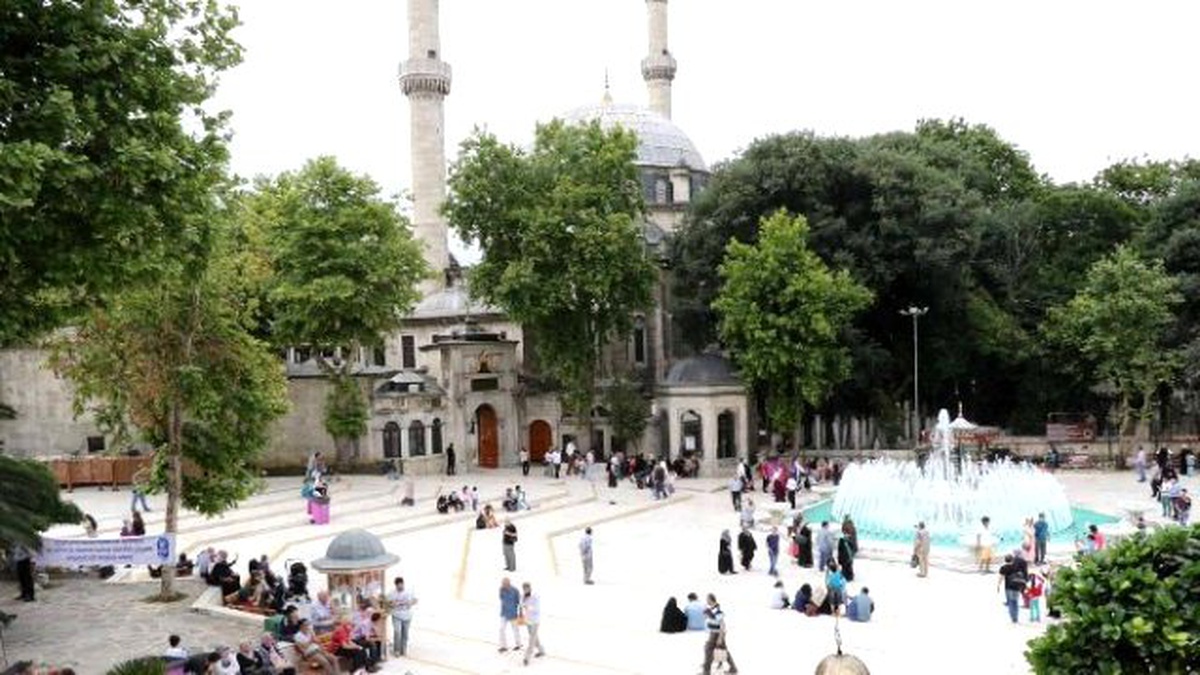 Eyüp Belediyesi Zabıta Ekibinden Ramazan Mesaisi