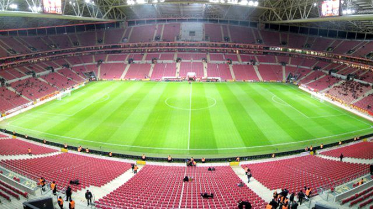 Galatasaray: Geçen Sezonun Kombine Satışlarını Geçtik