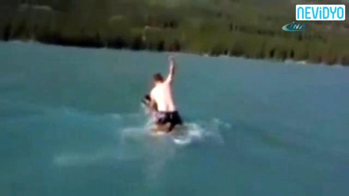 Geyik Üstünde Rodeo!