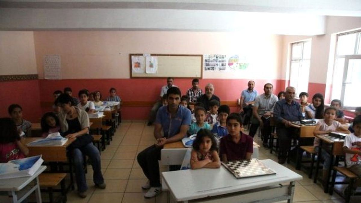 İpekyolu Belediyesi\'nden Çevreye Duyarlı Öğrencilere Ödül