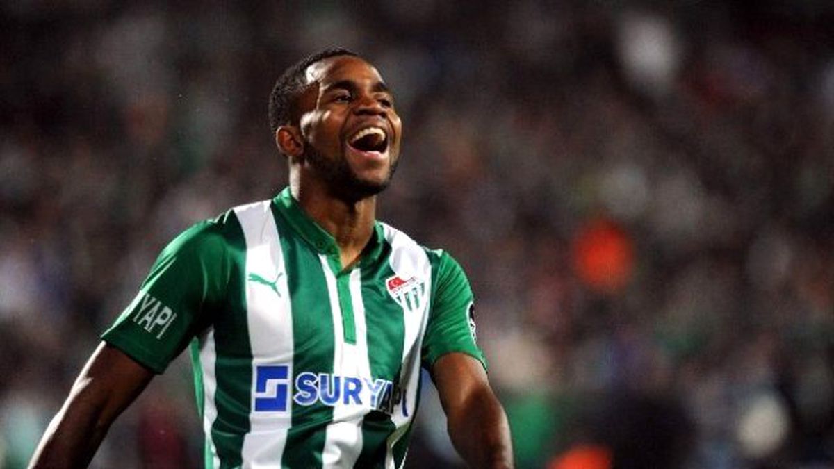 İtalyan Devi Bakambu\'nun Peşinde