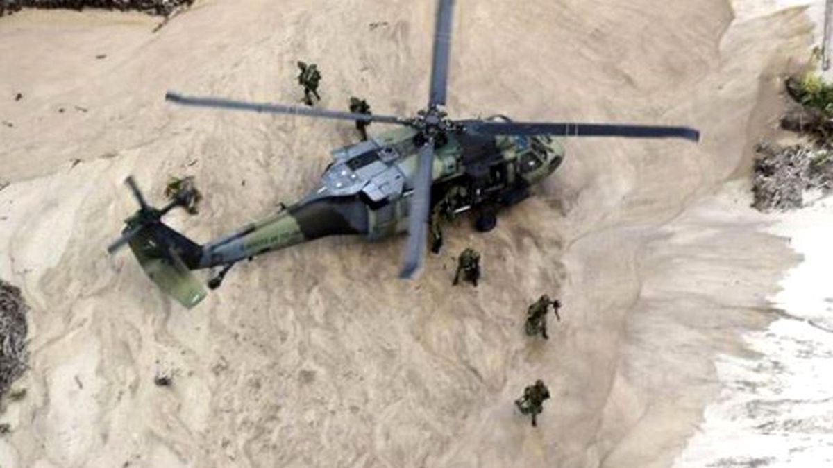 Kolombiya'da Askeri Helikopter Mayın Tarlasına İndi