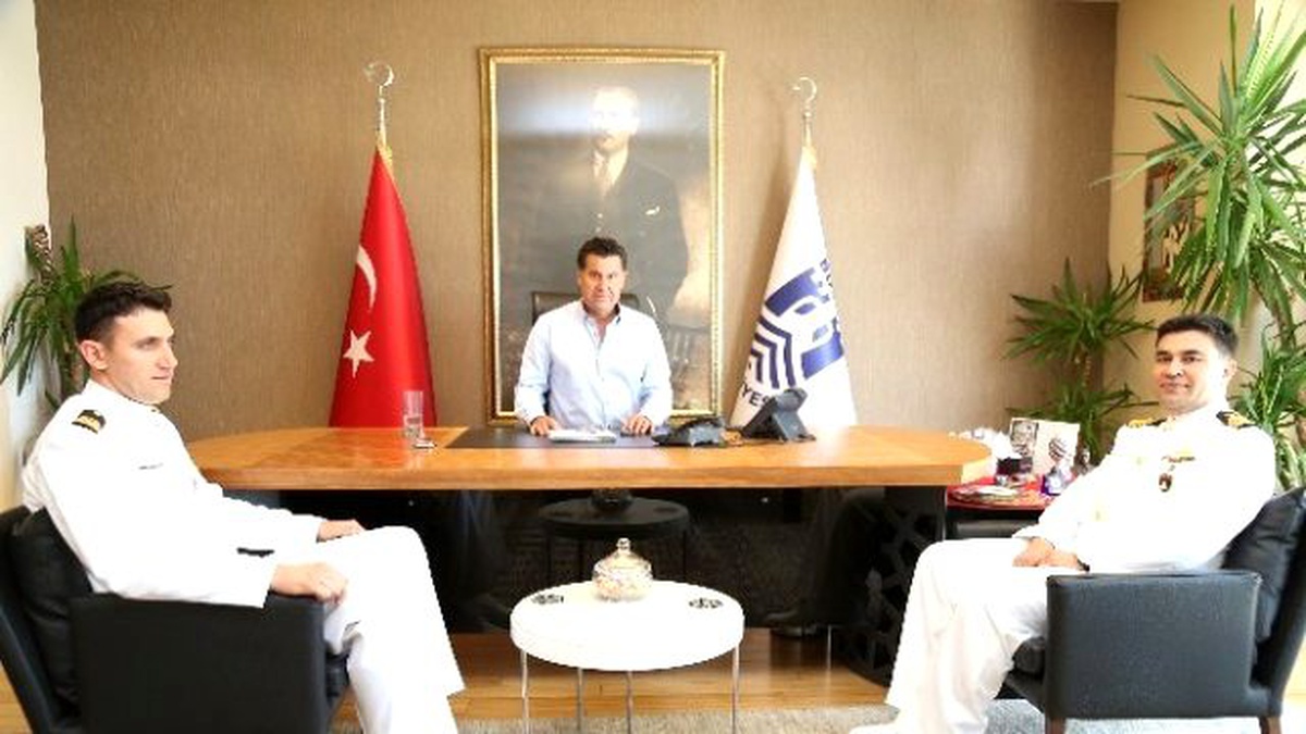 Komutanlardan Başkan Kocadon\'a Ziyaret