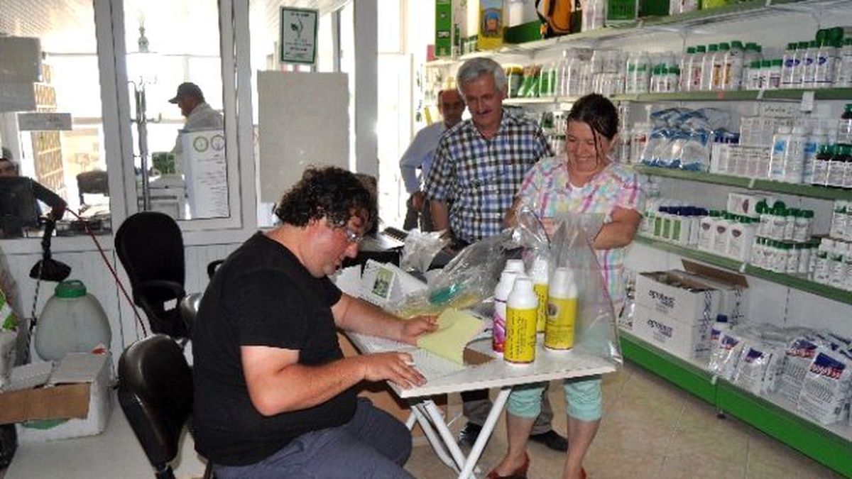 Korkuteli\'nde Gübre ve Zirai İlaç Bayileri Denetlendi
