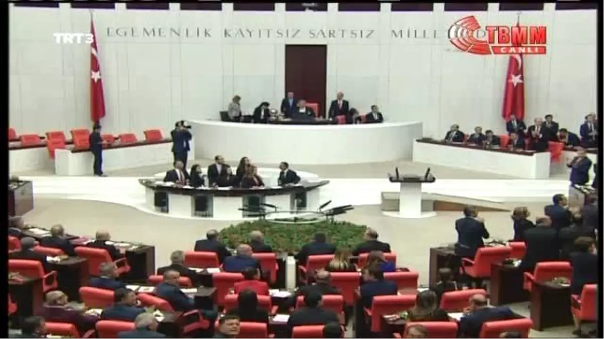 Meclis'te Yemin Töreni