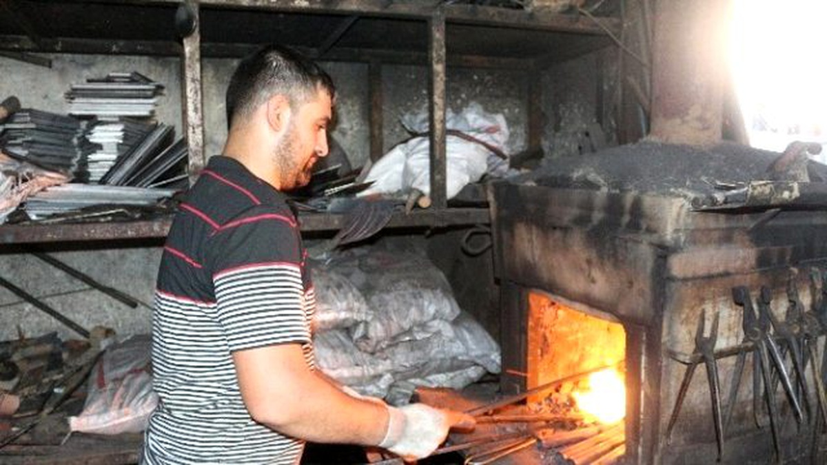 Fırıncı ve Demir Ustaları 60 Derecede Oruç Tutuyor