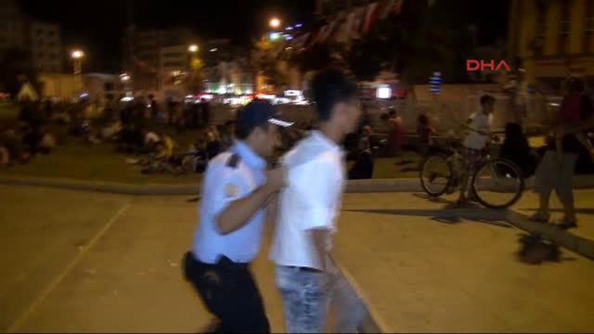 Şanlıurfa\'da Bıçaklı Kavga 1 Yaralı, 4 Gözaltı