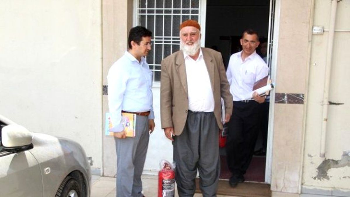 Silopi\'de Camilere Yangın Tüpü Dağıtıldı