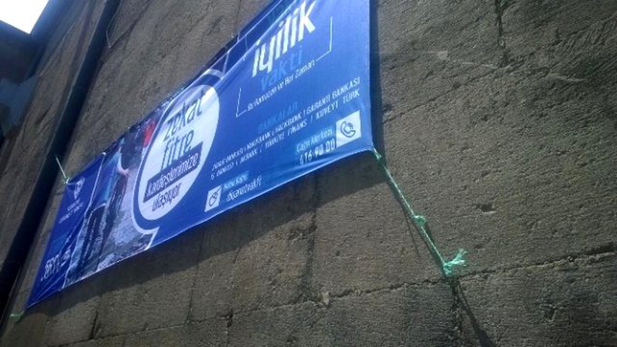 Tarihi Hunat Camii\'ne Müftülük Çivisi