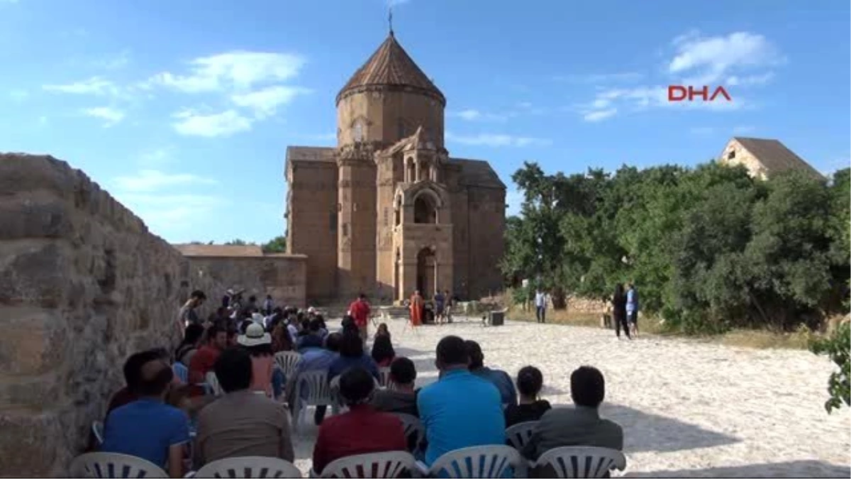 Van - Tigran Hamasyan, Akdamar Kilisesi\'de Konser Verdi