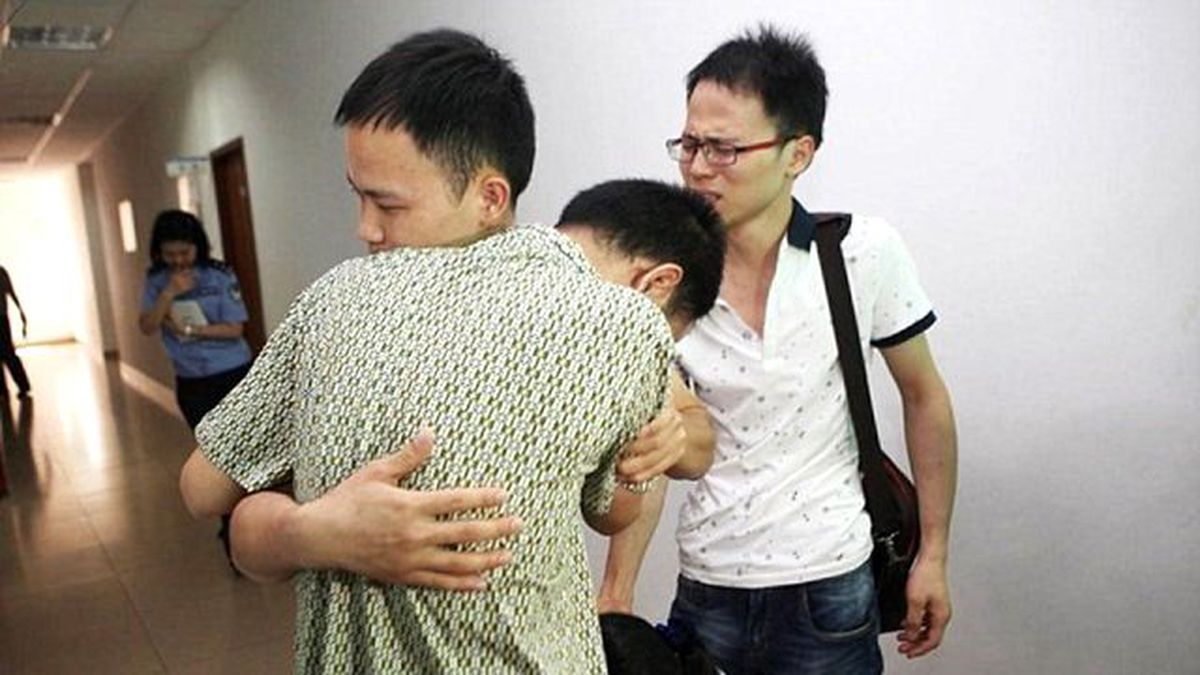 2 Yaşında Kaçırıldı, 20 Yıl Sonra Gerçek Ailesine Kavuştu