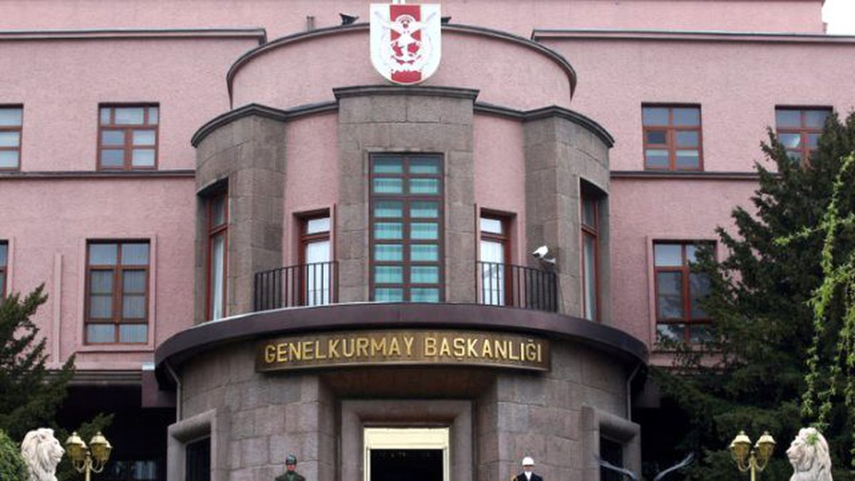 Balyoz Sanıklarına Hem Terfi Hem Zam