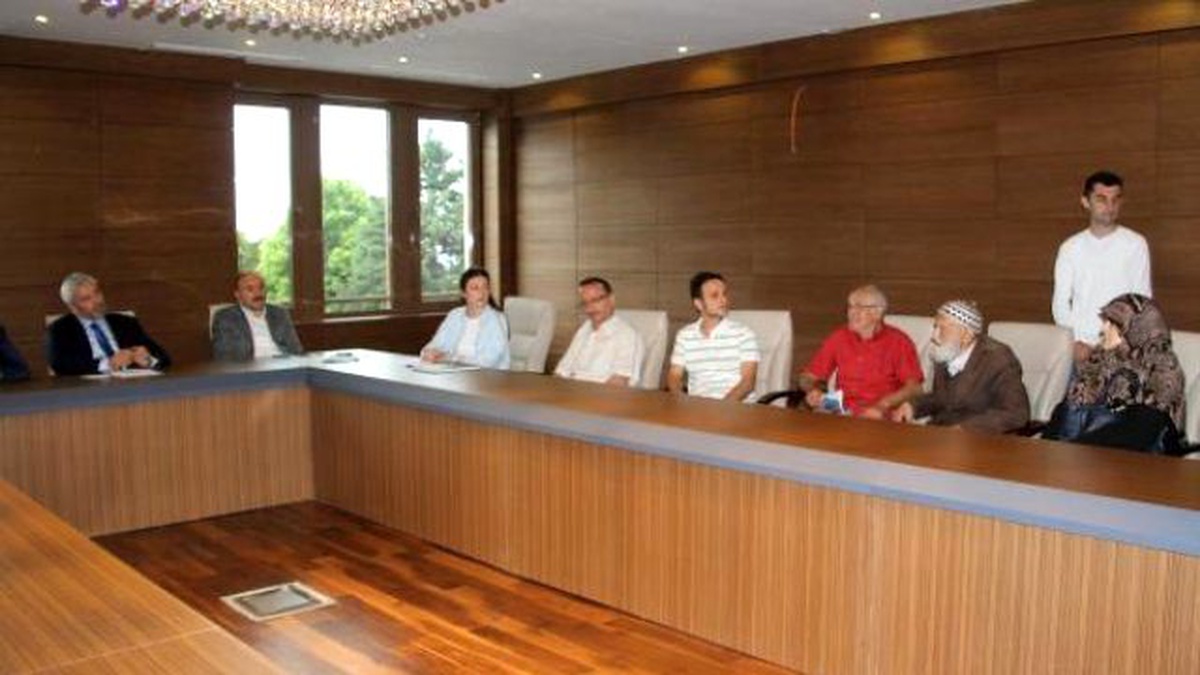 Başkan Belediyeden İş İsteyenleri İşkur\'a Yönlendirecek