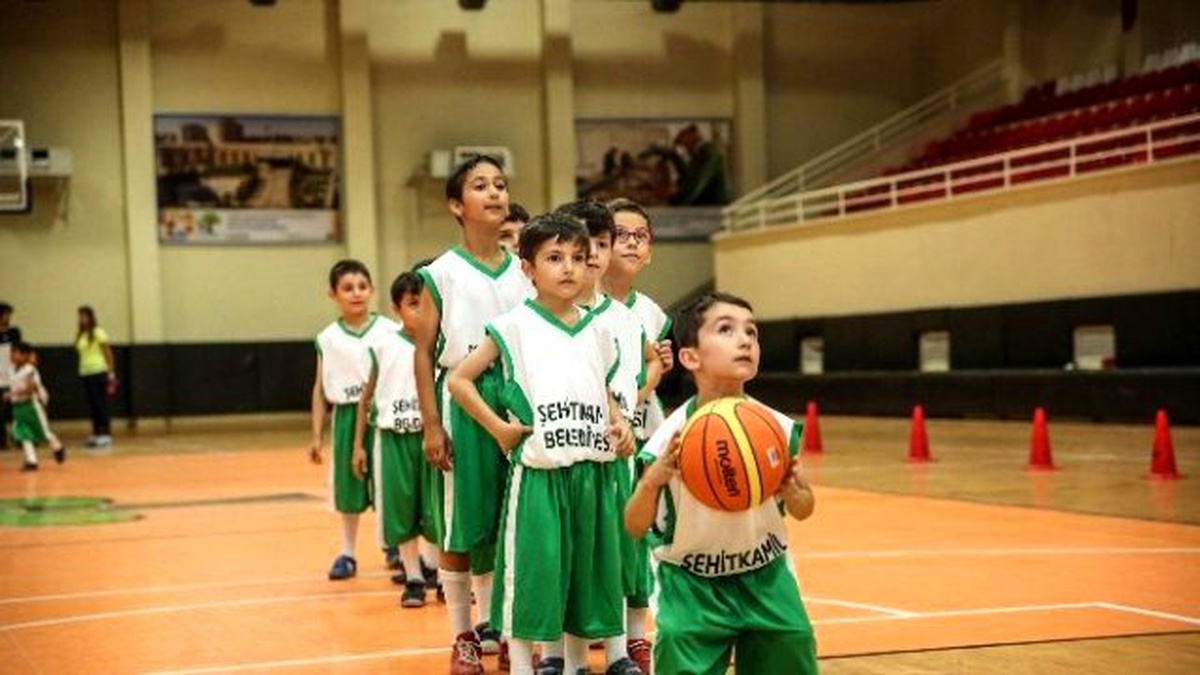 Basketbol Aşkı Şehitkamil\'de Büyüyor