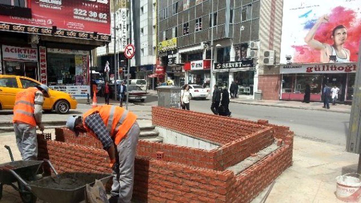 Büyükşehir\'in Bahar Temizliği Devam Ediyor