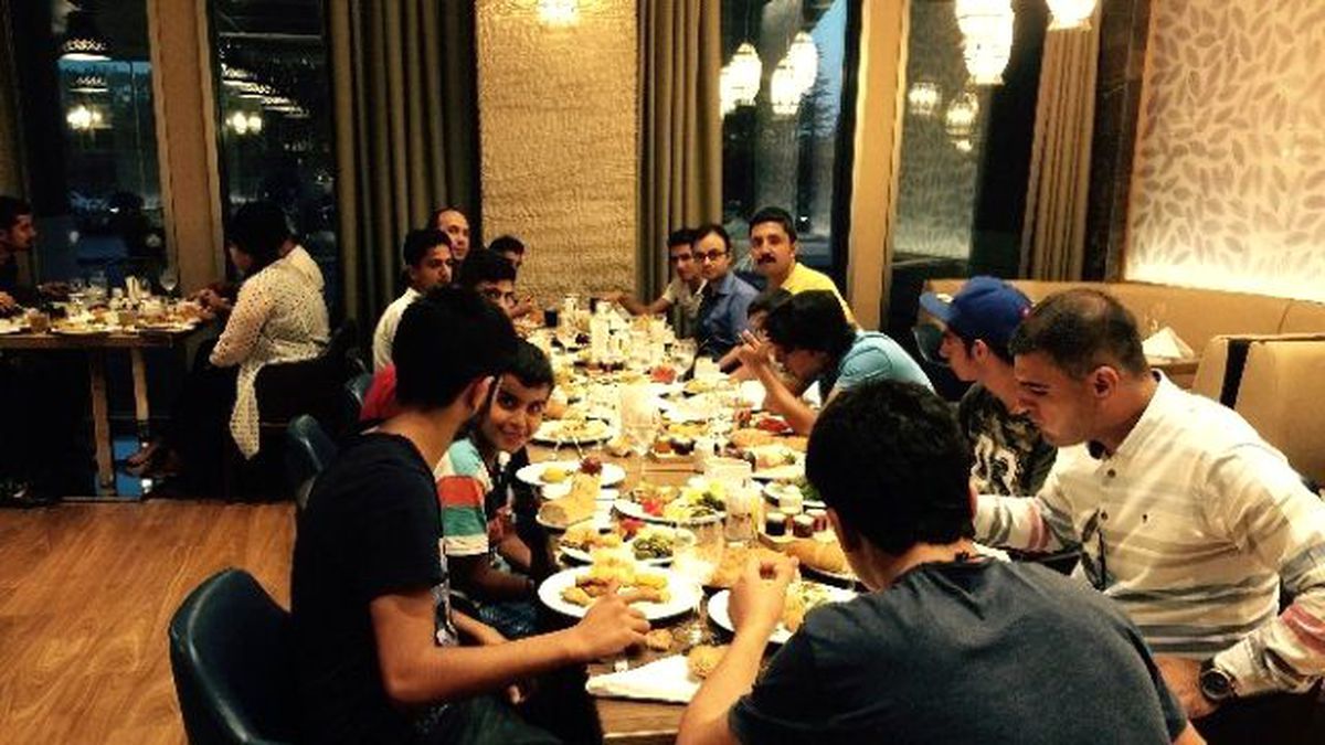 Çocuk Evlerine Beş Yıldızlı İftar