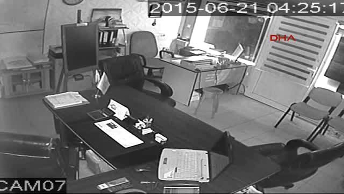 Düzce - Kiralık Ev Sorduktan Sonra Laptopları Çaldı