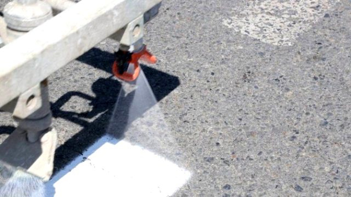 Güvenli ve Seri Ulaşımın Ayırt Edici Yol Çizgileri Melikgazi Belediyesi Tarafından Yapılıyor