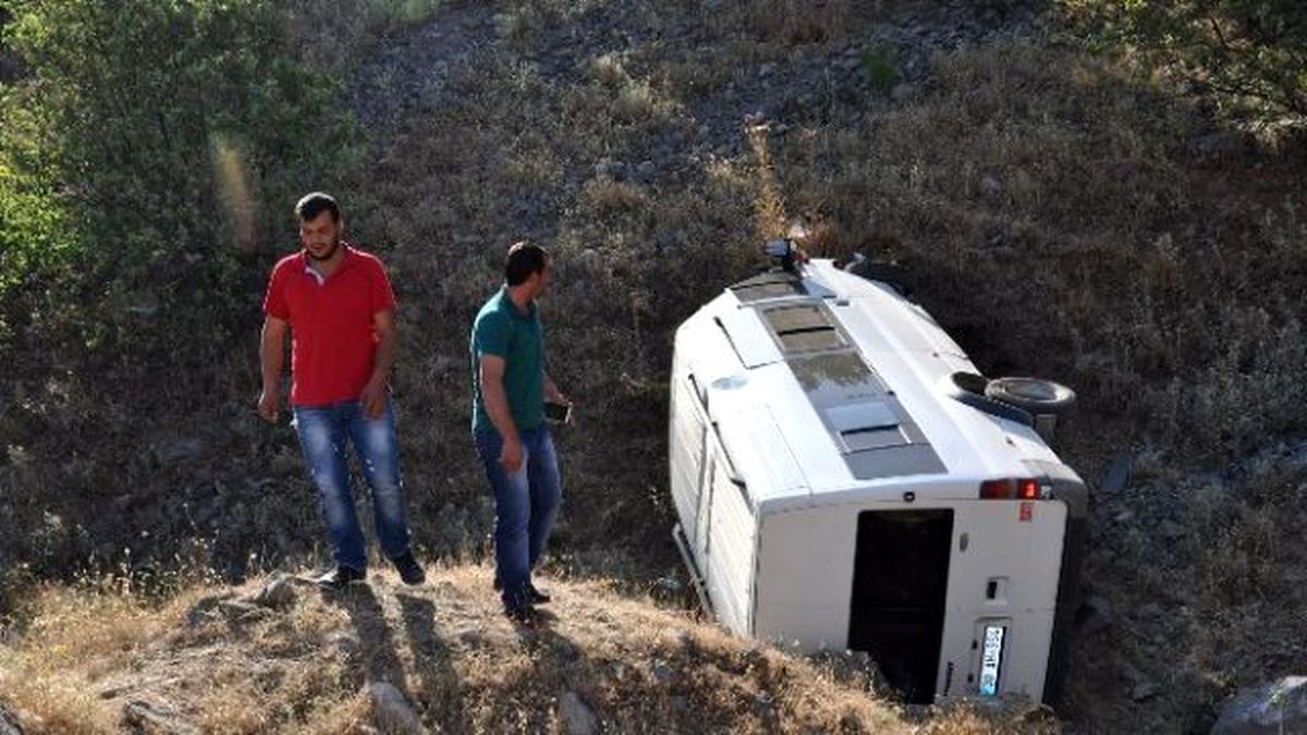 Hakkari\'de Trafik Kazası: 1 Yaralı