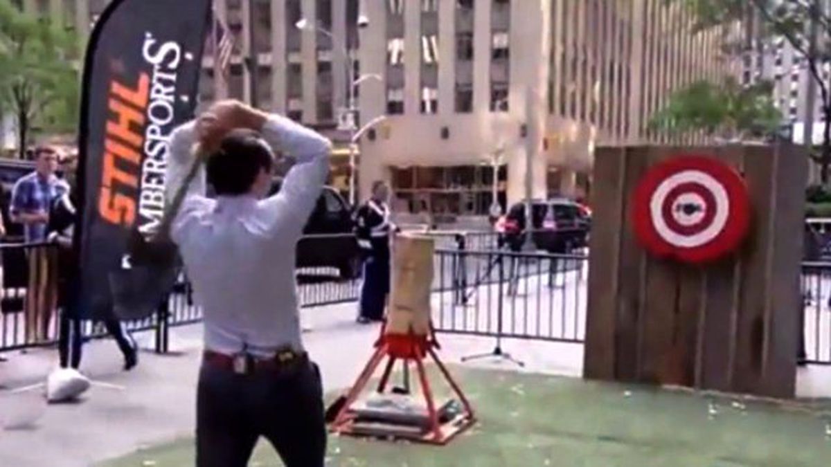 Hedefi Tutturamayan Adam, Baltayla Davulcu Yaraladı!