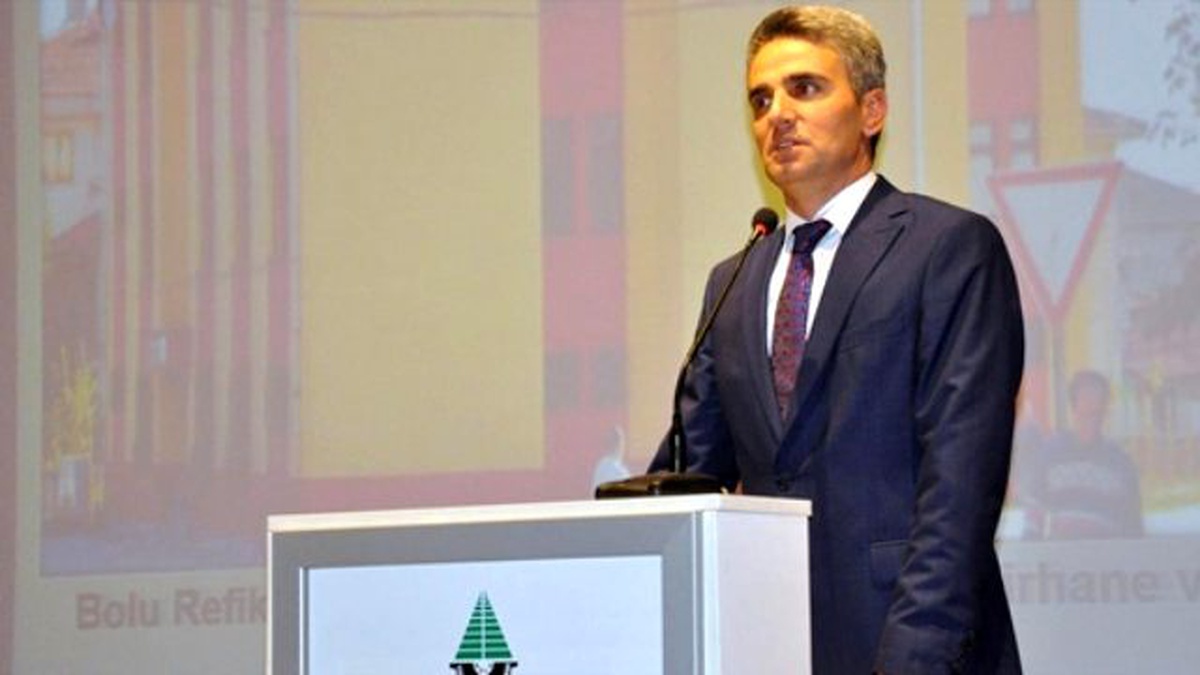 İzzet Baysal Vakfı, Okul Birincilerini Ödüllendirdi