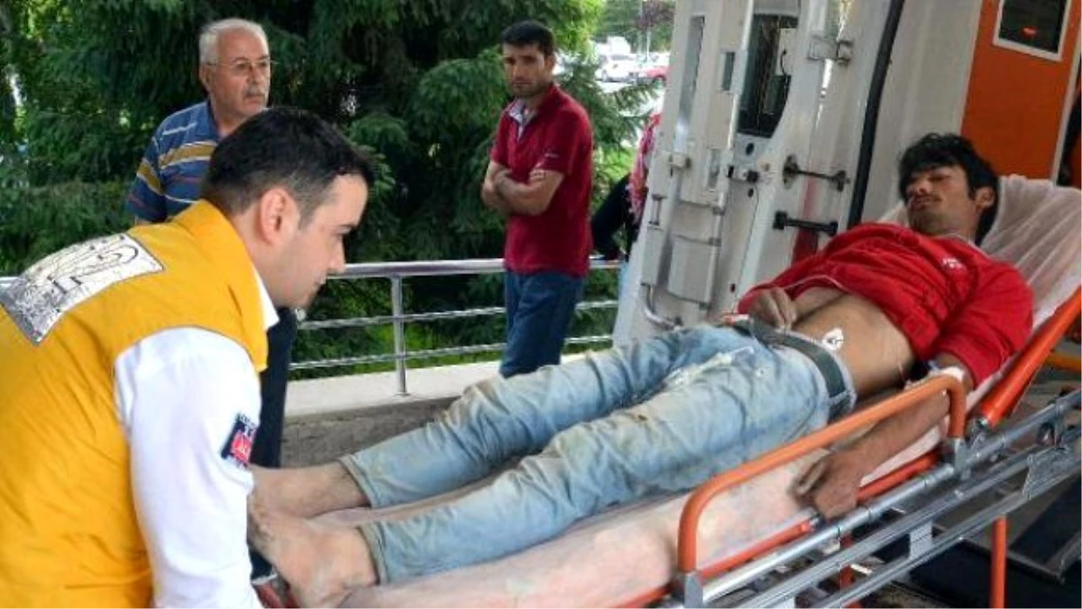 Kayseri\'de Yıldırım Çarpan Mevsimlik İşçi Ağır Yaralandı