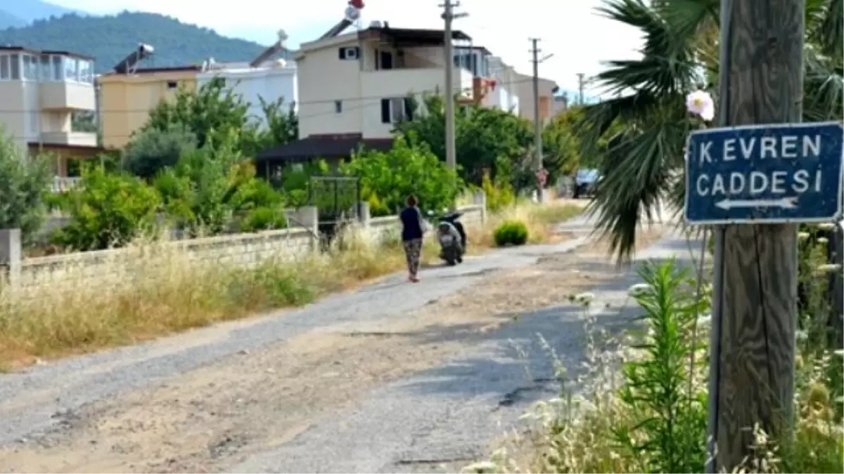Kenan Evren Caddesi"Ne İdam Edilen Gencin Adının Verilmesi