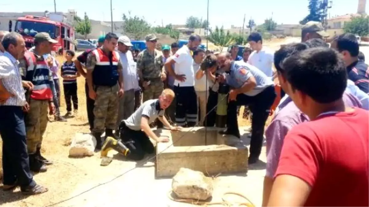 Kuyuya Düşen Kadını İtfaiye Ekipleri Kurtardı