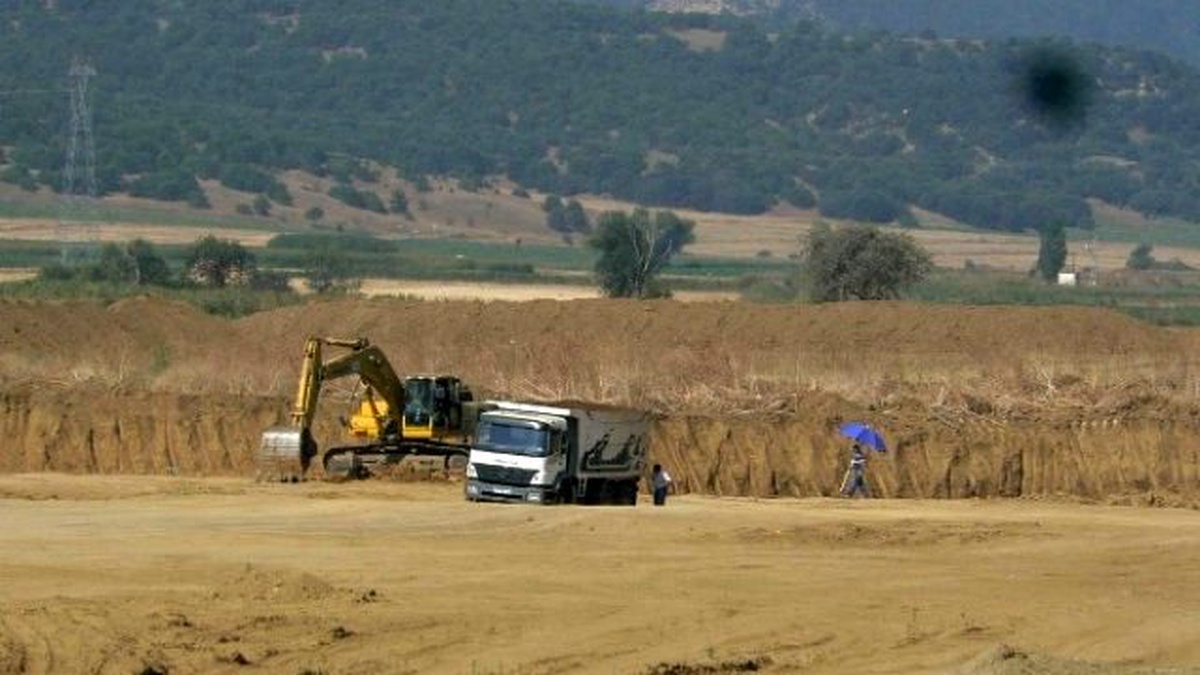 Milletvekili Eldemir Bozüyük Lojistik Merkezine El Attı