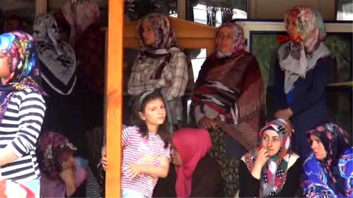 Sakarya - Sel Kurbanı Kadın Gözyaşları Arasında Toprağa Verildi