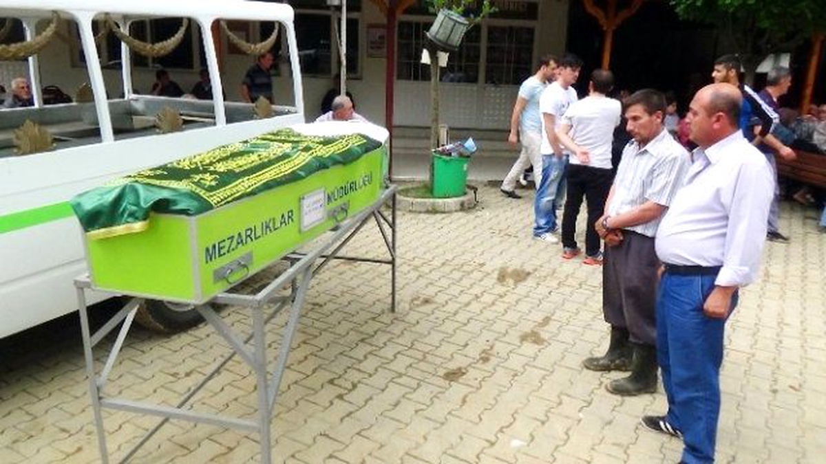 Selde Hayatını Kaybeden Kadın Toprağa Verildi