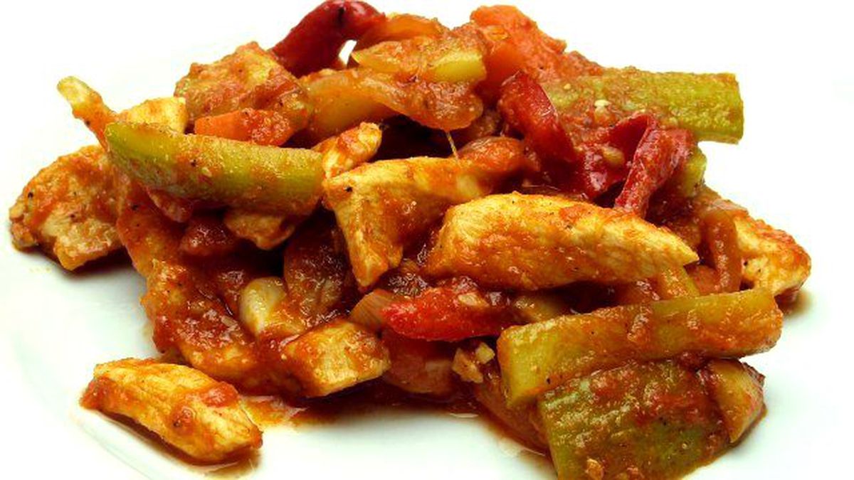 Tavada Tavuklu Sote Tarifi - Mantarlı Sebzeli Leziz Yemek