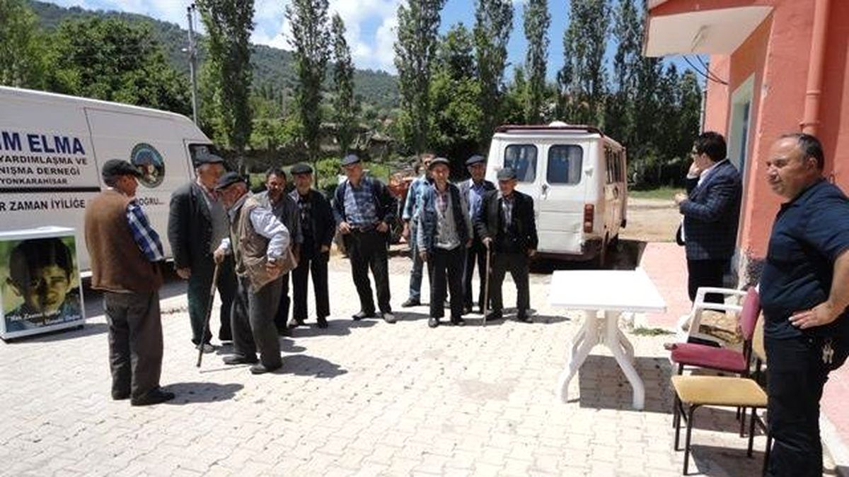 Yarım Elma Ramazanda Gönül Alıyor