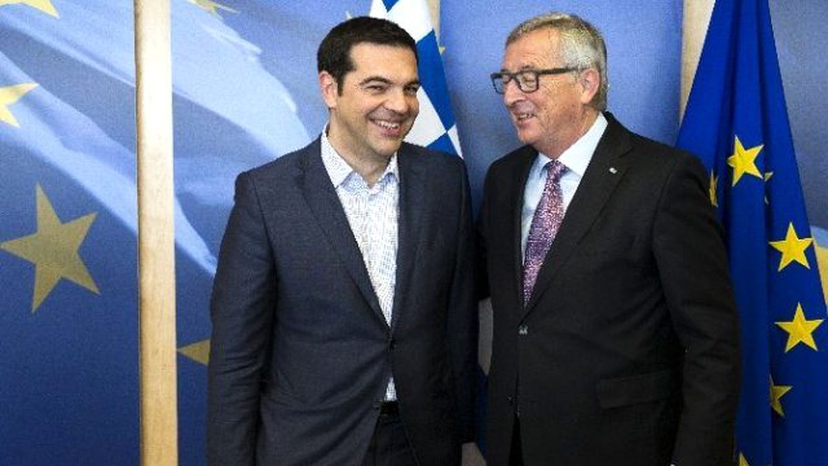 Yunanistan Başbakanı Çipras ve Juncker Bir Araya Geldi