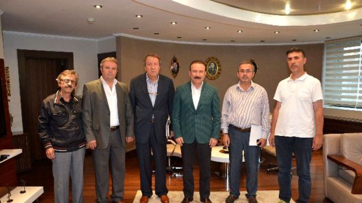 Başkan Doğan, Merkez Yeşil Cami Derneği Yönetimi Ağırladı