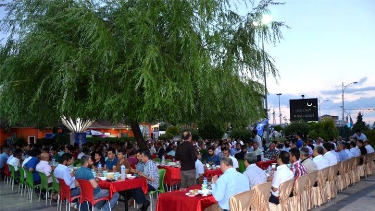 Esenlik, İş Ortakları ile İftarda Buluştu