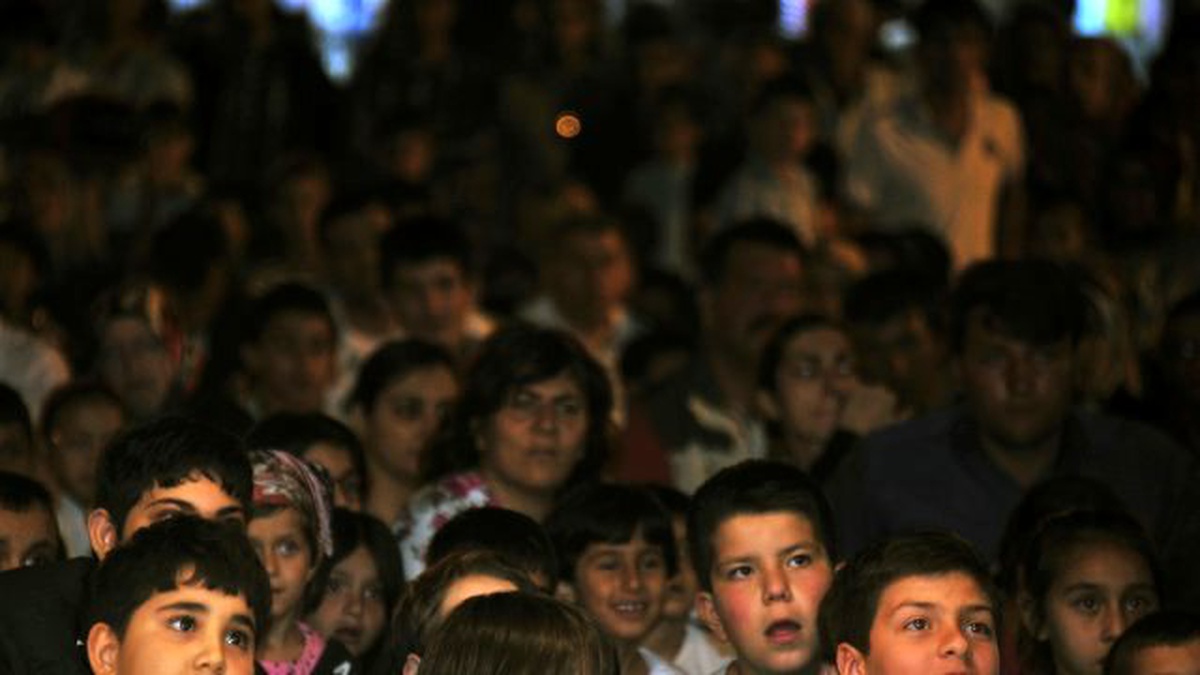 İllüzyon Gösterisi Çocukları Büyüledi